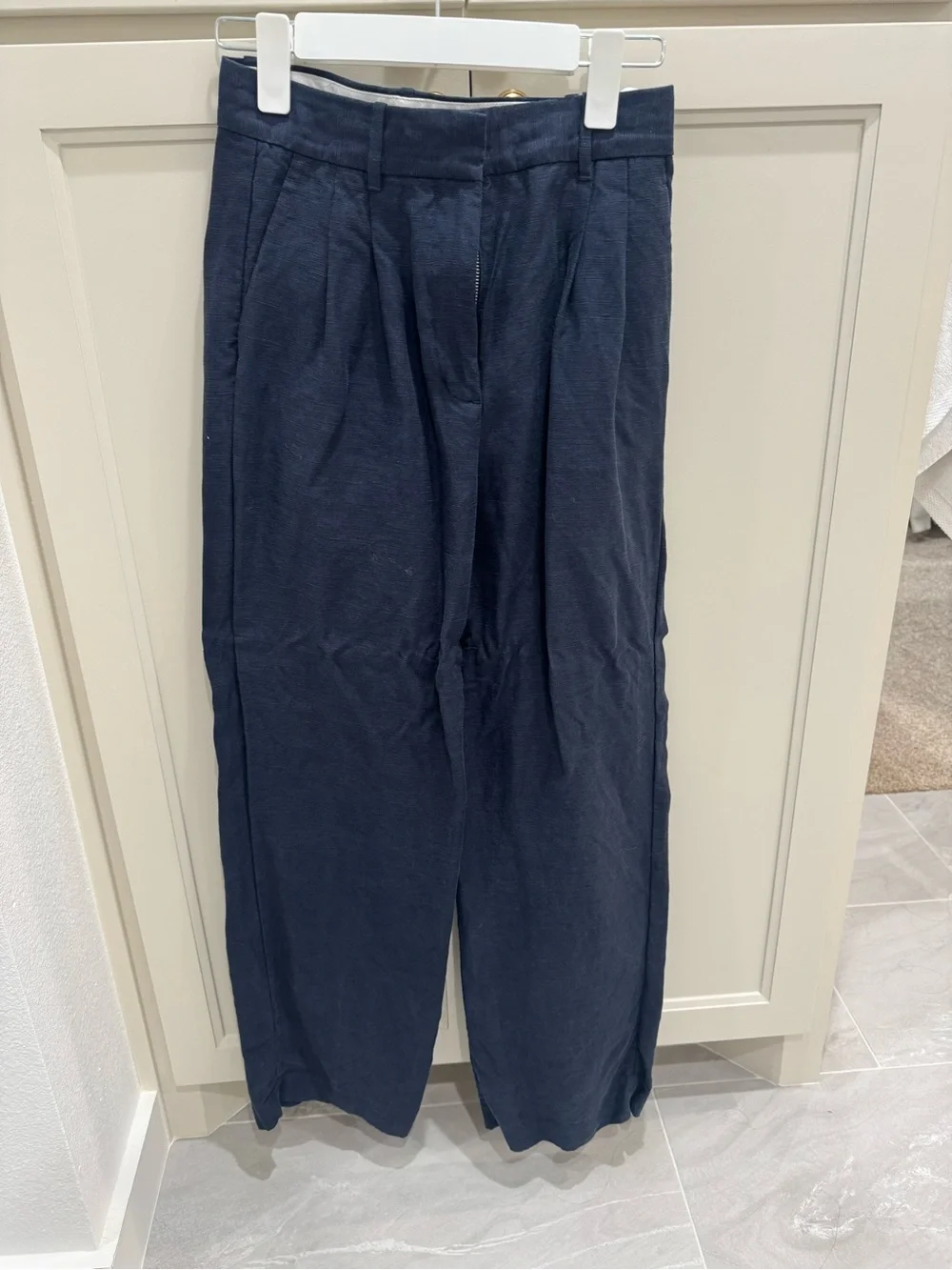 Aritzia effortless pant